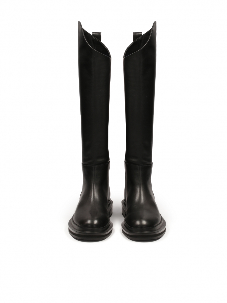 Płaskie wsuwane kozaki ze skóry