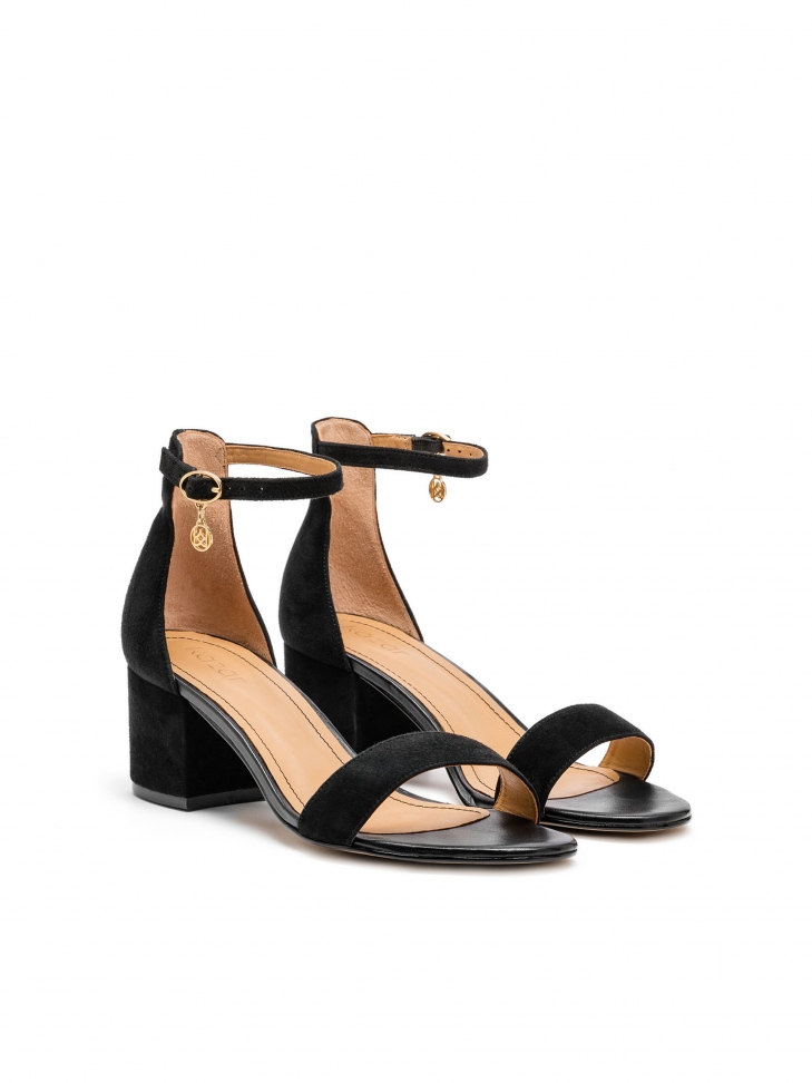 Czarne sandały damskie