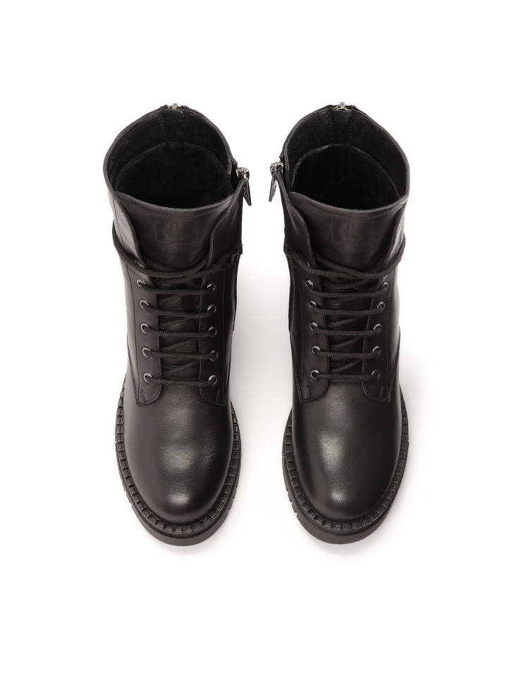 Czarne trzewiki za kostkę z suwakiem na tyle