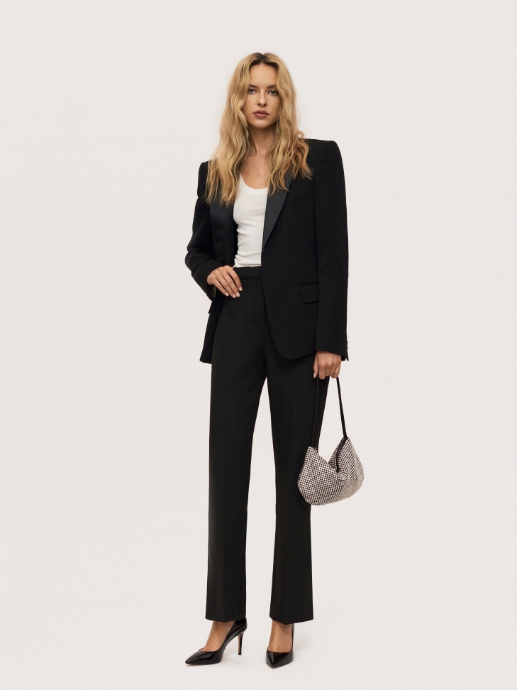 Czarne lakierowane czółenka damskie