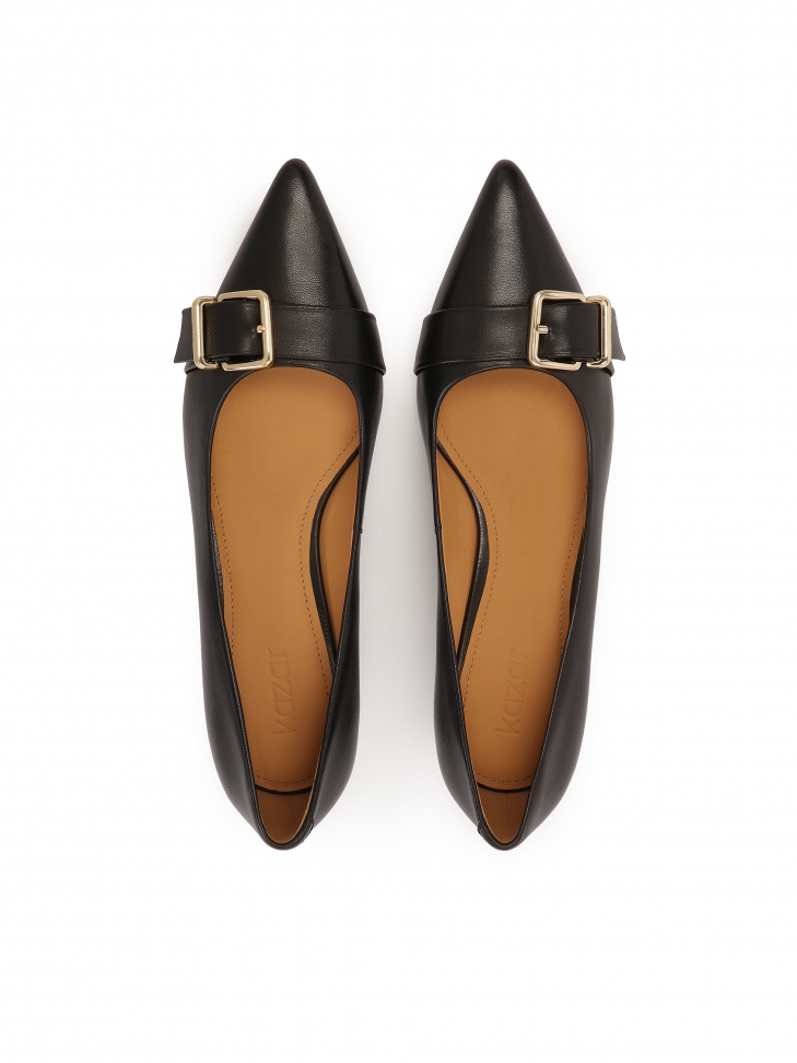 Skórzane czółenka z obcasami typu kitten heel