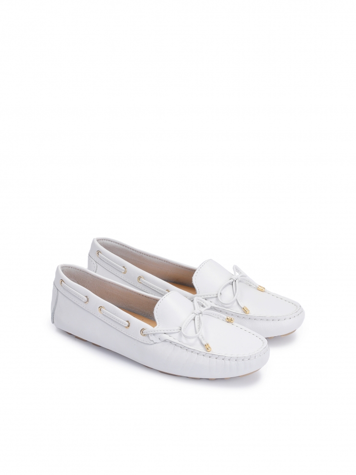 Mokasyny z wysokiej jakości skóry off-white