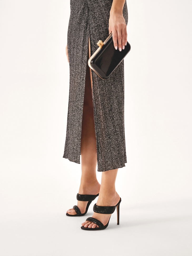 Klapki na smukłej szpilce z yształkami