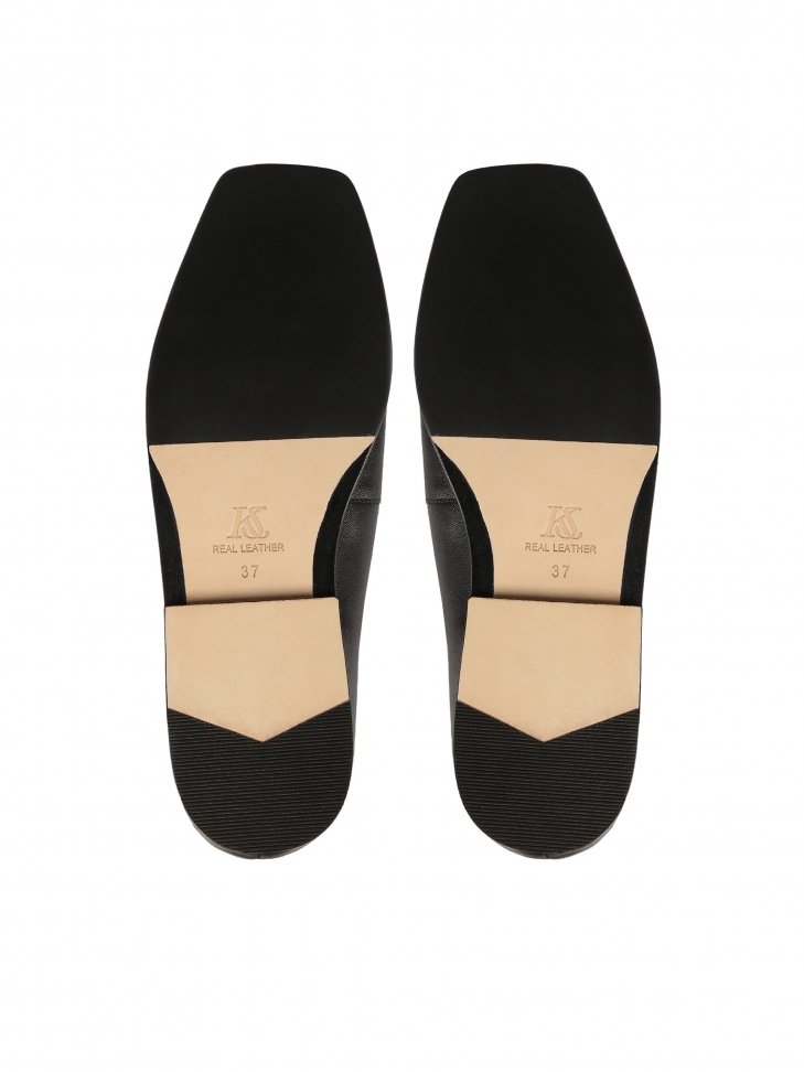 Minimalistyczne czarne półbuty ze skóry