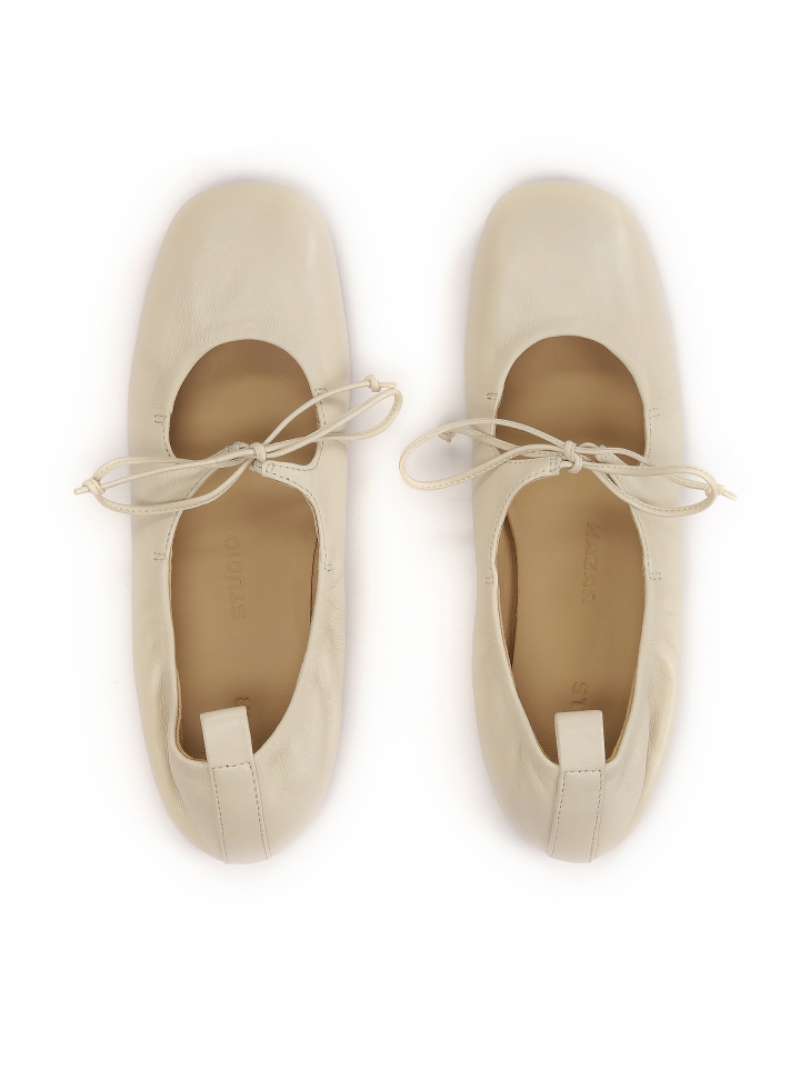 Kremowe baleriny na skórzanej podeszwie