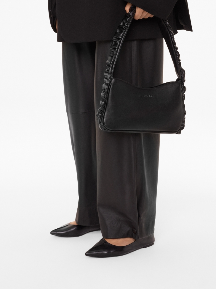 Skórzane czarne baleriny damskie