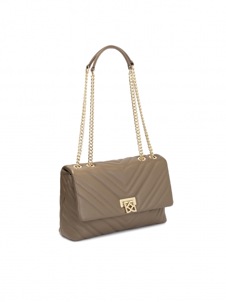 Skórzana pikowana torebka na łańcuchu