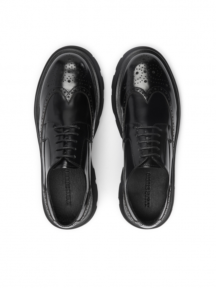 Czarne skórzane półbuty Brogsy