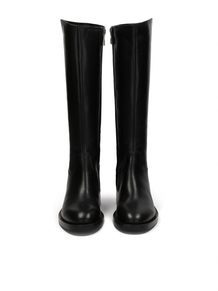 Minimalistyczne skórzane kozaki damskie na płaskim obcasie