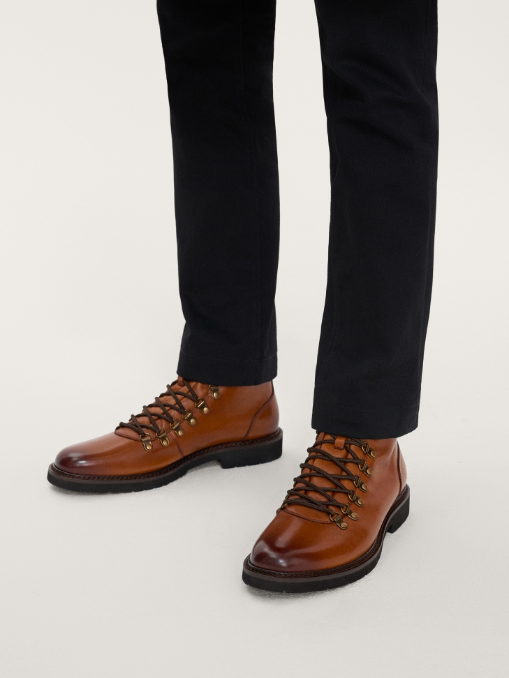 Komfortowe brązowe trzewiki męskie z wysoką cholewką