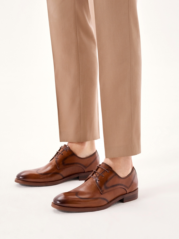 Skórzane półbuty męskie z delikatnym zdobieniem