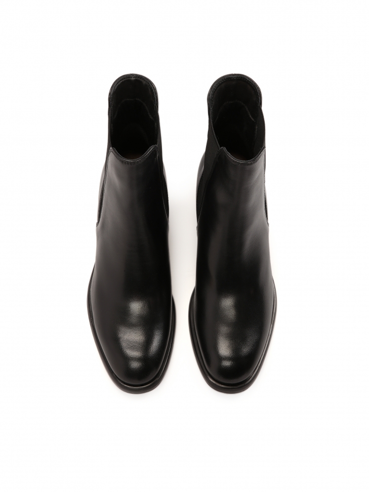 Wygodne botki z elastycznymi wstawkami