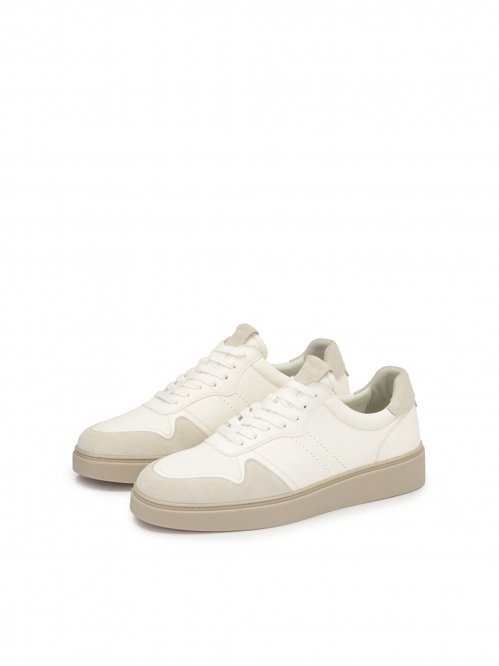 Sznurowane sneakersy z łączonych materiałów