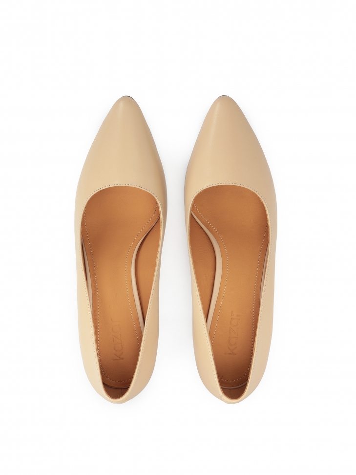 Minimalistyczne beżowe czółenka ze skóry