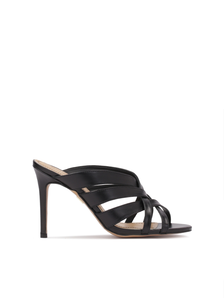 Czarne skórzane klapki na obcasie