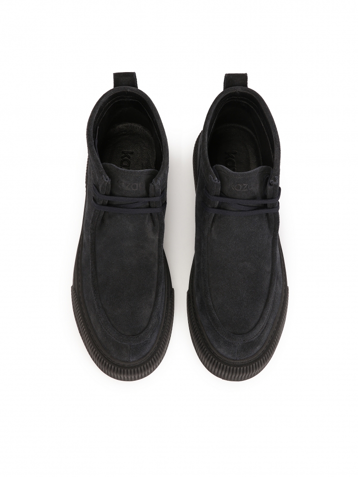 Granatowe sneakersy z ótkim sznurowaniem