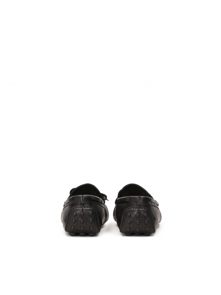 Czarne skórzane mokasyny ze sznurowanym rzemykiem