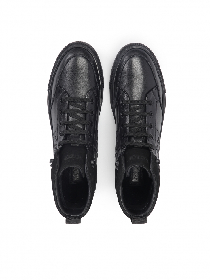 Wysokie sznurowane sneakersy męskie z monogramem