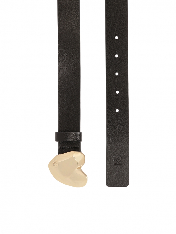 Elegancki wąski pasek skórzany z ozdobną klamrą