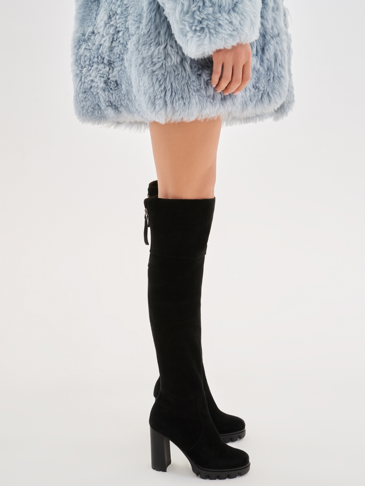 Czarne kozaki damskie