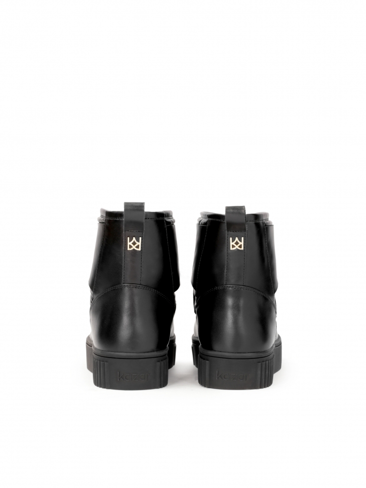 Wsuwane trzewiki z prostą podeszwą