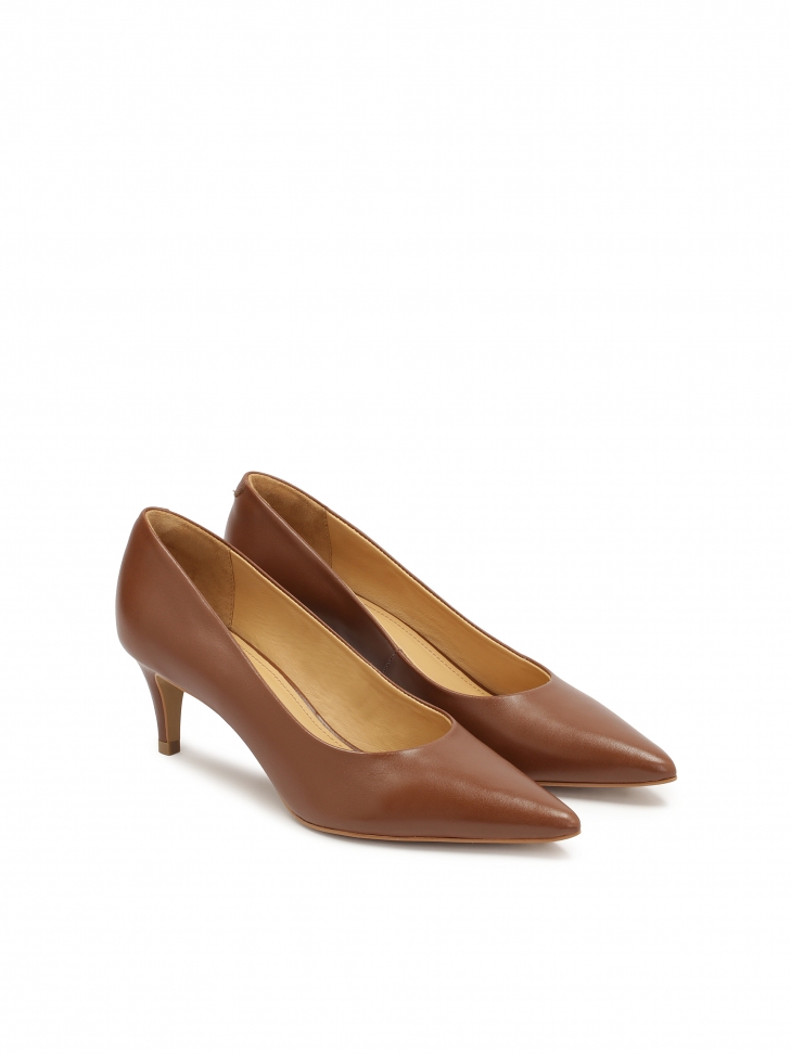 Brązowe czółenka na niskiej szpilce