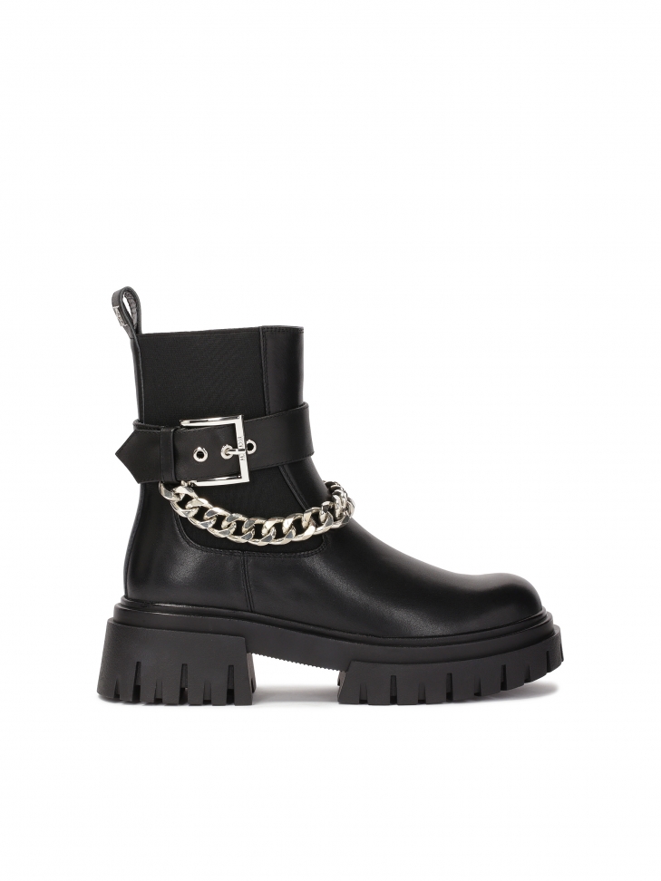 Wsuwane botki z odpinanym paskiem