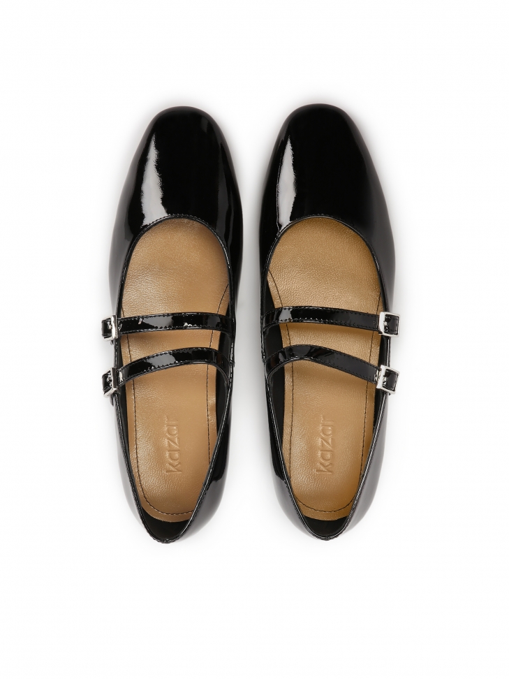 Lakierowane płaskie czółenka Mary Jane