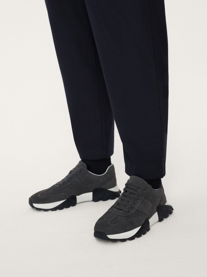 Zamszowe szare sneakersy męskie na wygodnej podeszwie