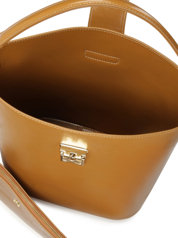 Jasnobrązowa torebka z dodatkową saszetką i uchwytem do ręki