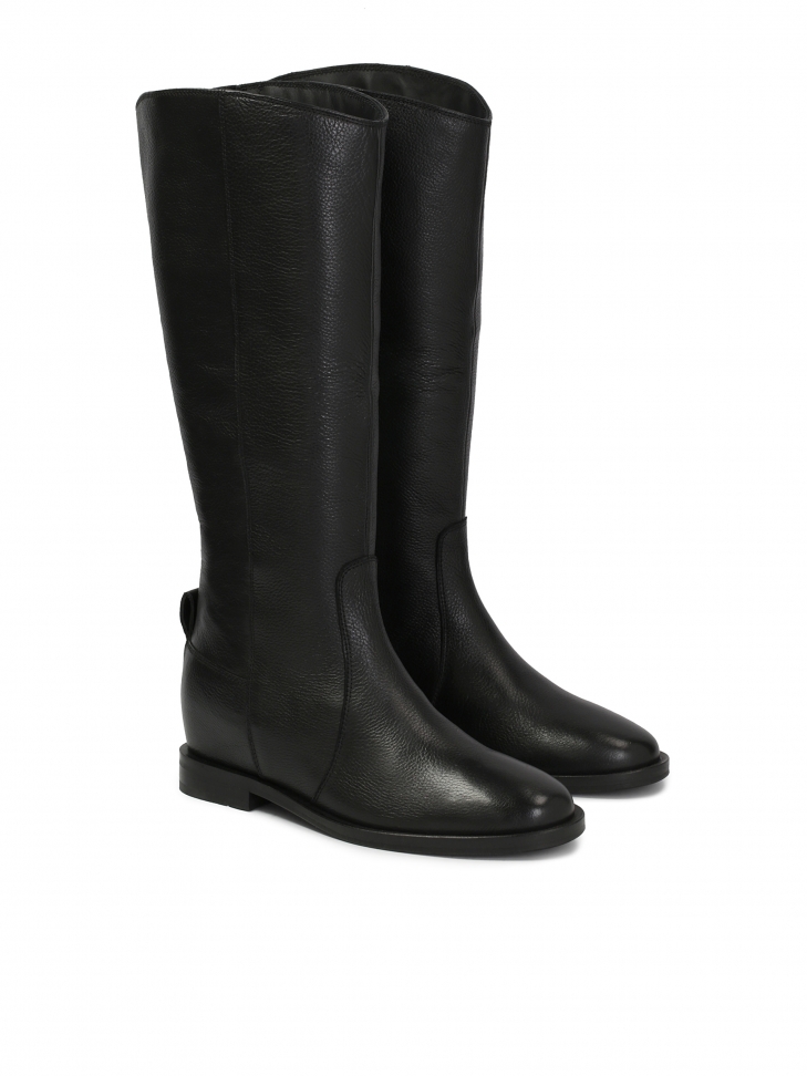 Skórzane kozaki damskie na podwyższeniu