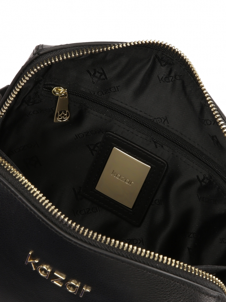 Miejska torebka na pasku zdobiona haftem