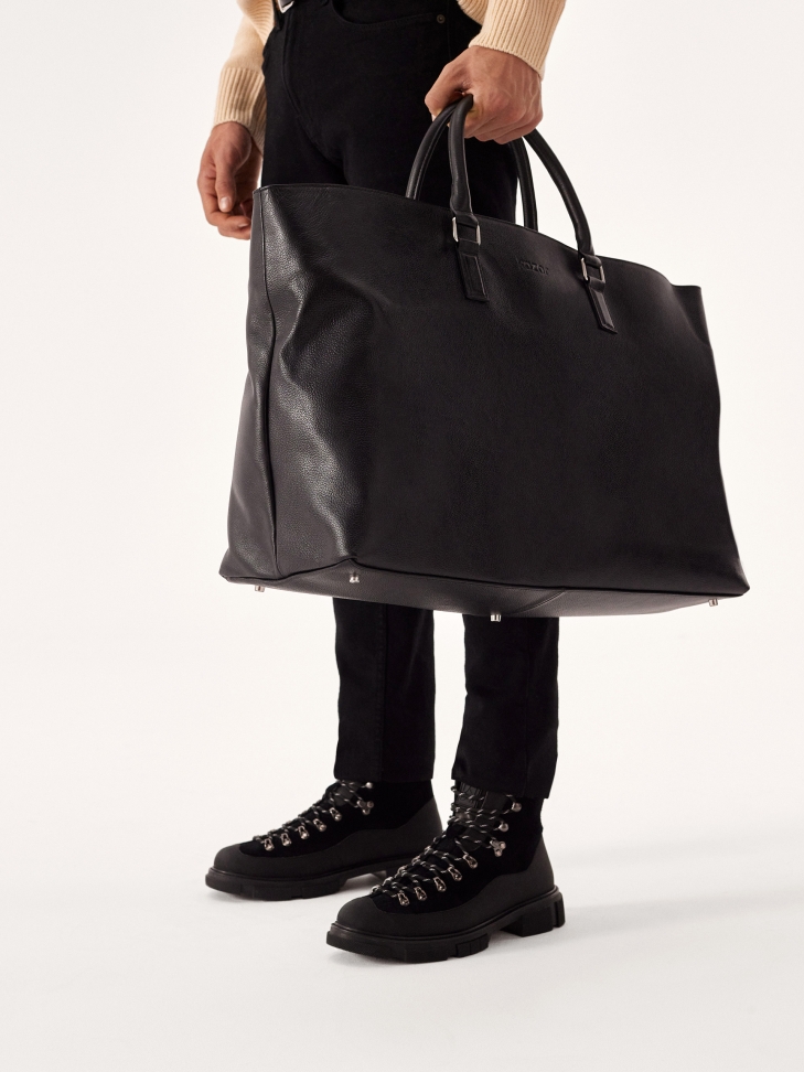 Sznurowane trzewiki wzmocnione gumowaną skórą