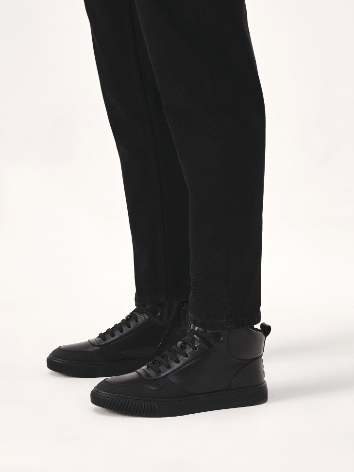 Męskie sneakersy z gładkiej skóry z matowym noskiem