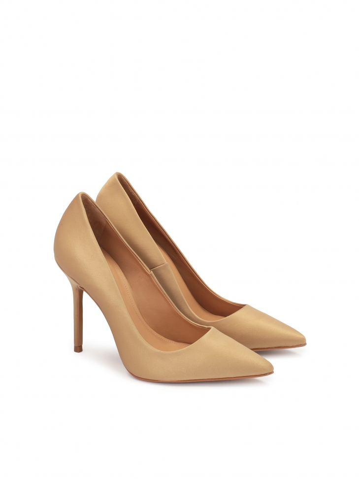 Brązowe czółenka z wysokiej jakości tkaniny