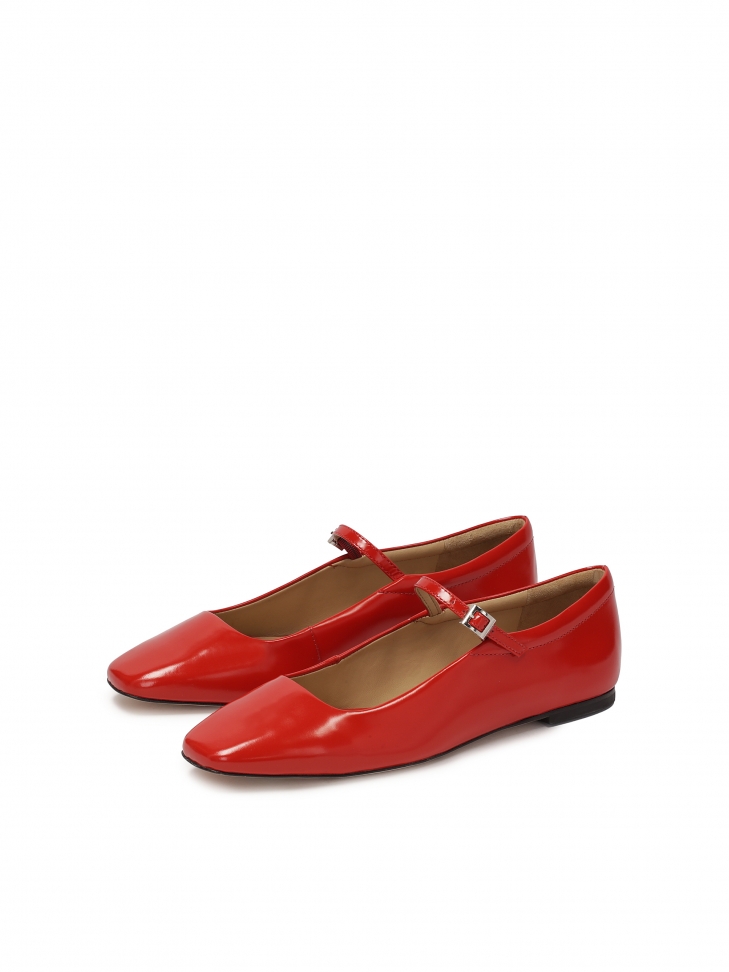 Czerwone baleriny z paskiem w stylu Mary Jane