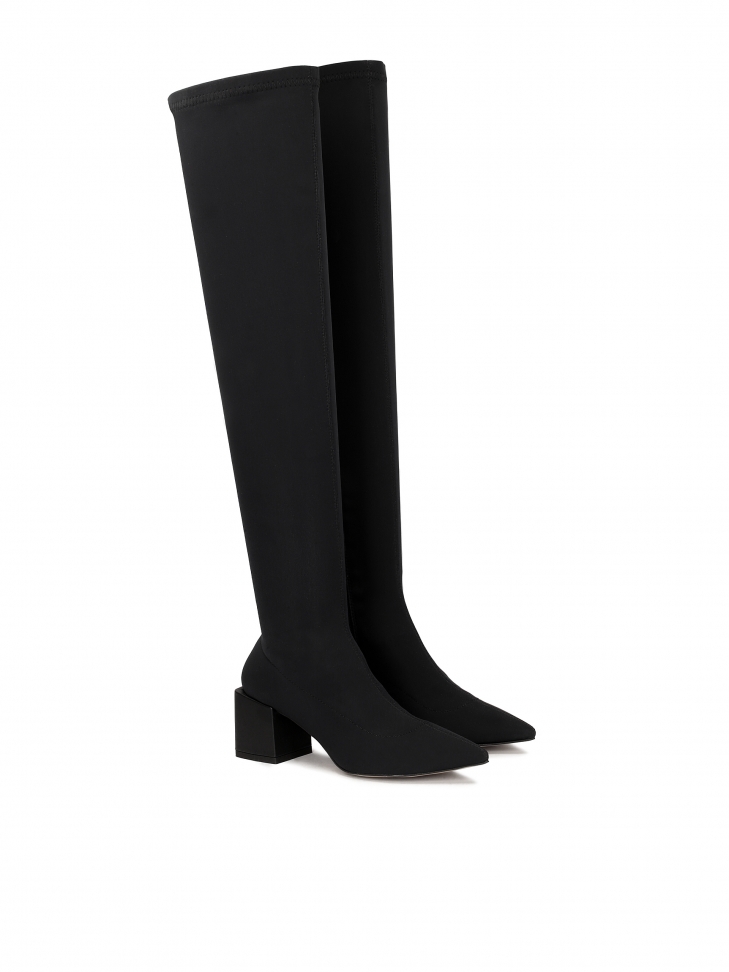 Muszkieterki z kwadratowym obcasem poytym skórą