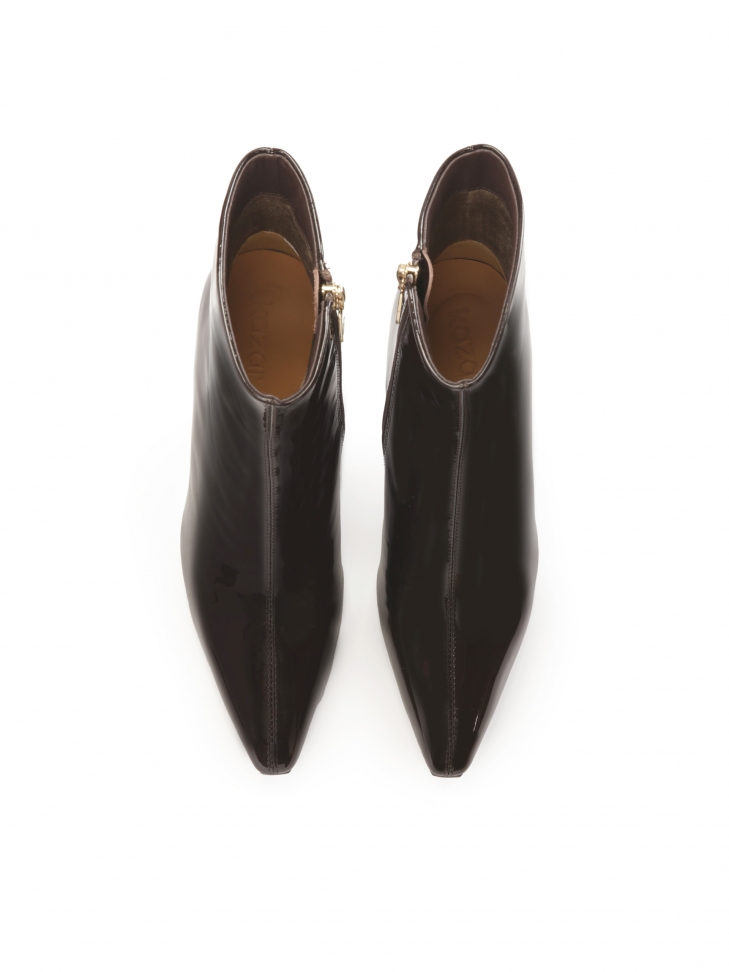 Brązowe botki ze skóry na koturnie