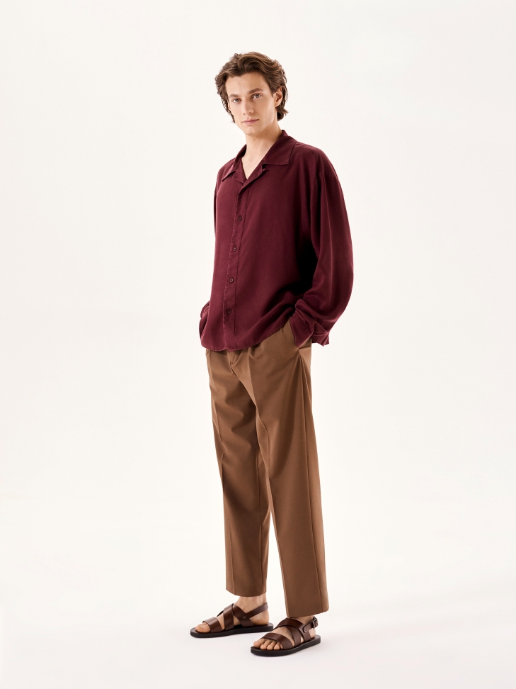 Brązowe skórzane sandały na prostej podeszwie