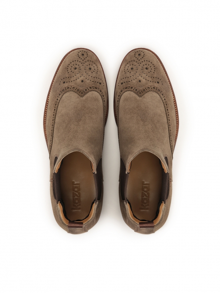 Wsuwane sztyblety z rozetowym zdobieniem