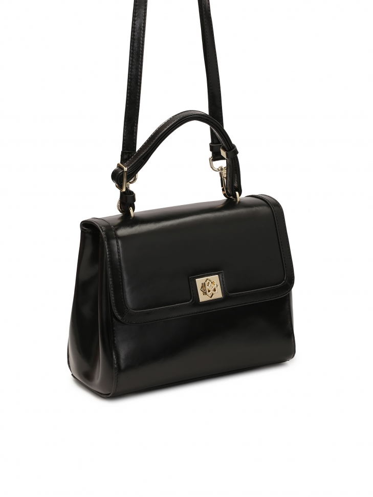 Torebka typu kuferek z regulowanym uchwytem