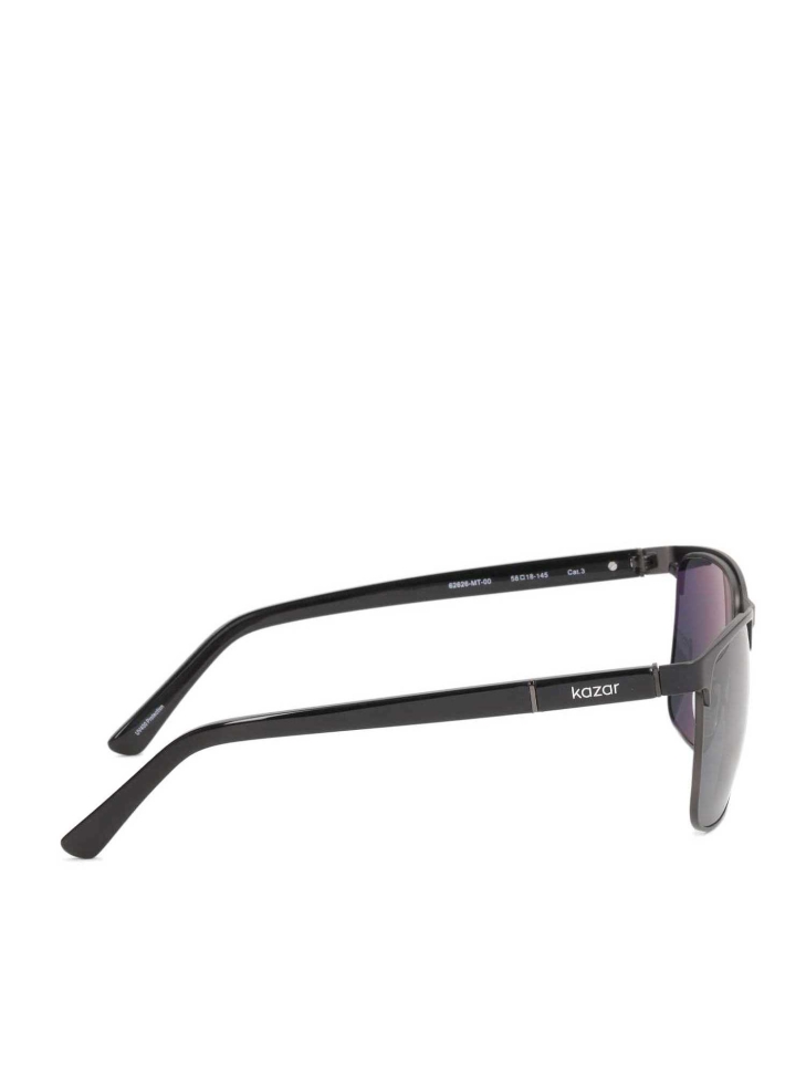 Czarne okulary przeciwsłoneczne