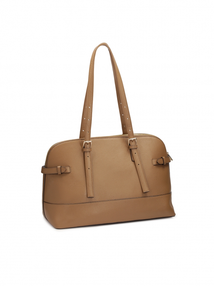 Brązowa torebka z szerokim dnem