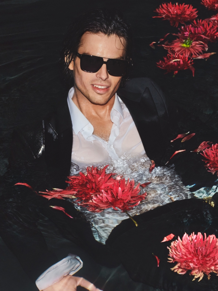 Czarne okulary przeciwsłoneczne