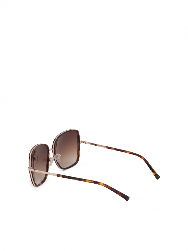 Brązowe okulary przeciwsłoneczne ze otym akcentem