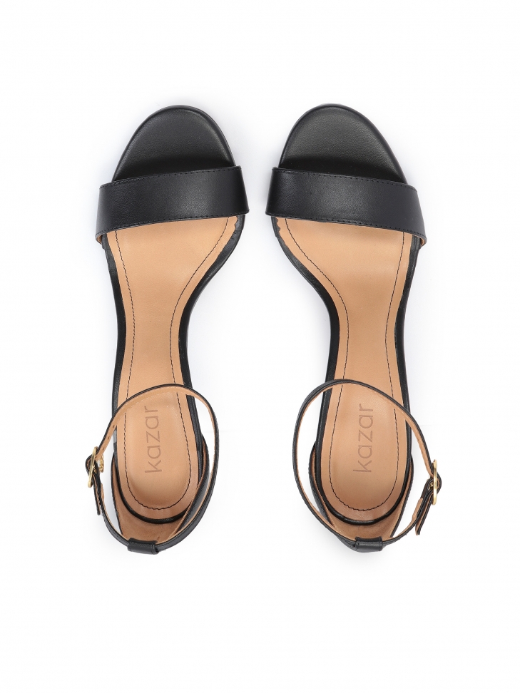 Klasyczne czarne sandały damskie z zaytą piętą