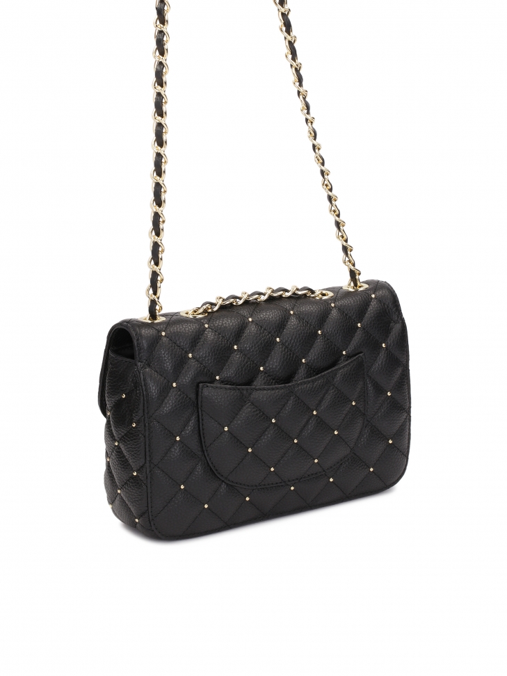 Mała czarna torebka z pikowaniem i otymi dżetami