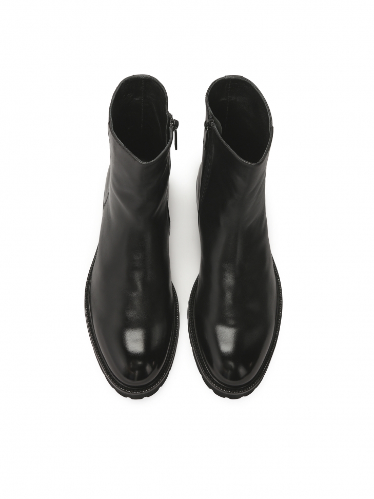 Skórzane czarne trzewiki z minimalistyczną cholewką