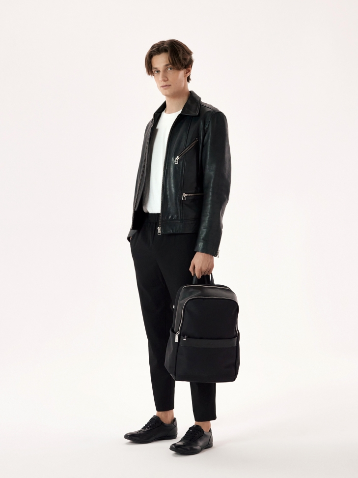 Pojemny plecak męski z wytrzymałego materiału