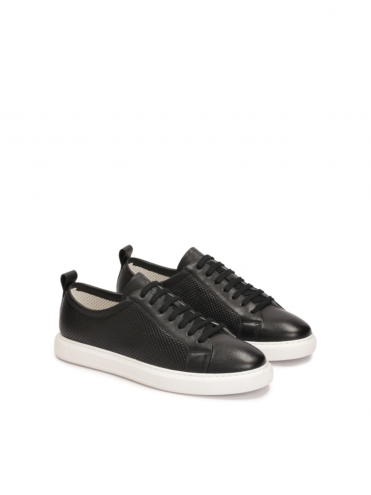 Czarne perforowane sneakersy ze skóry